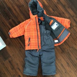 Like New Rugged Bear Ski Set!